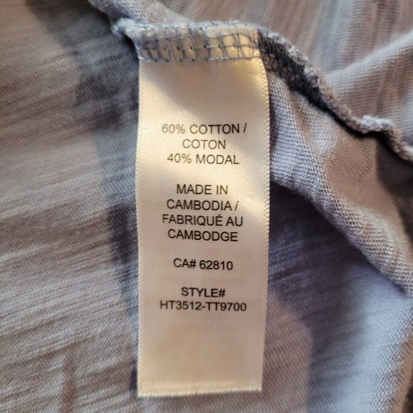 XL Ricki's Basic Purple V-Neck Tee - Picture 5 of 9